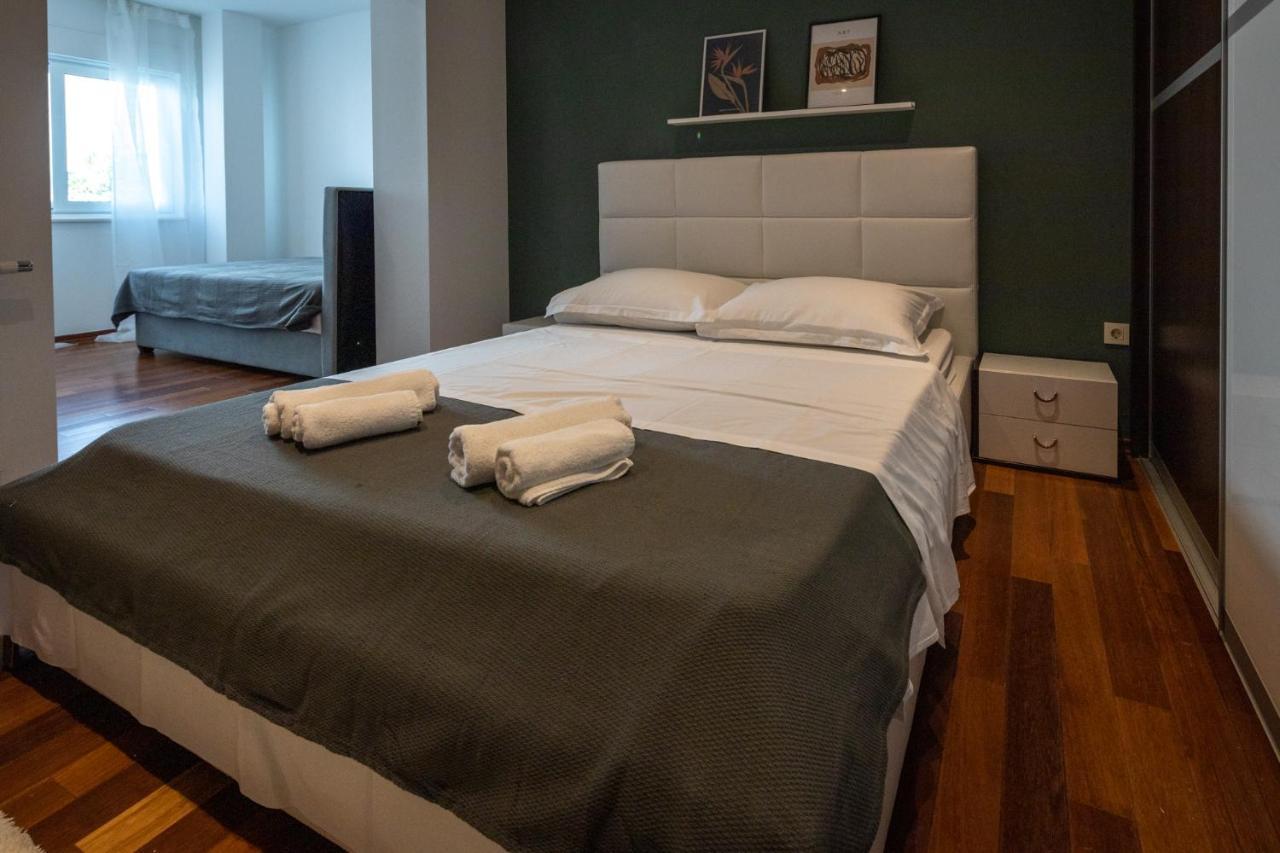 Lumaja Luxury Apartman Biograd Na Moru Eksteriør billede