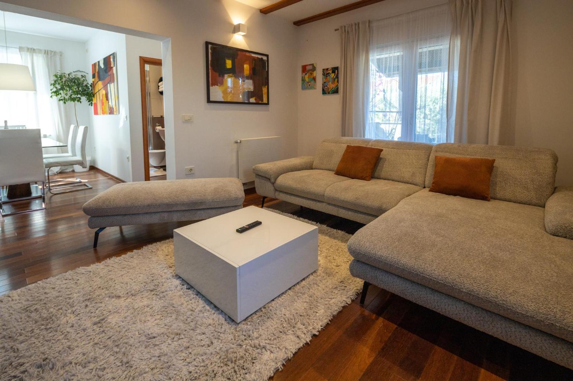 Lumaja Luxury Apartman Biograd Na Moru Eksteriør billede