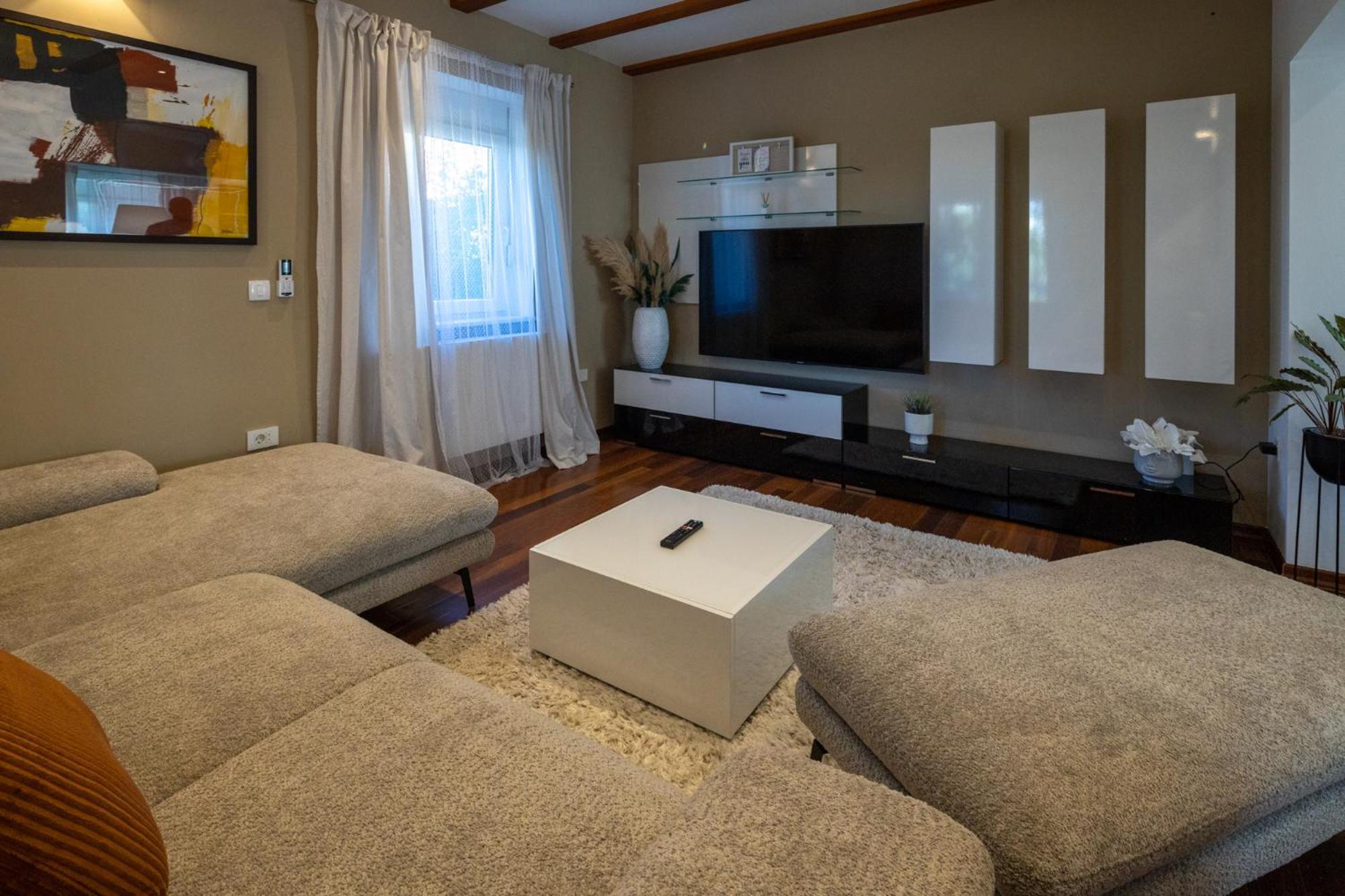 Lumaja Luxury Apartman Biograd Na Moru Eksteriør billede